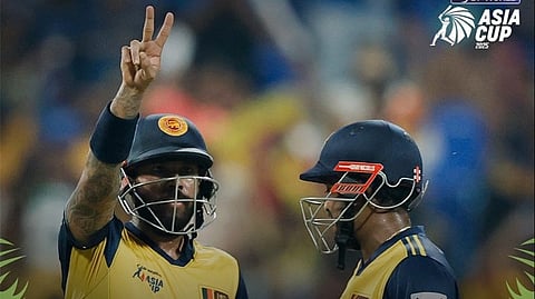 Kusal Mendis batting