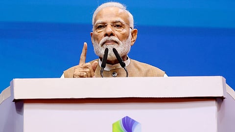  Narendra Modi-'Mobile data in India is cheaper than a cup of tea; right time to invest'