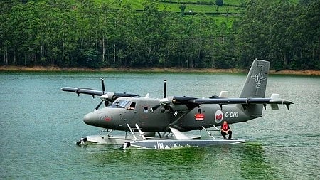 seaplane