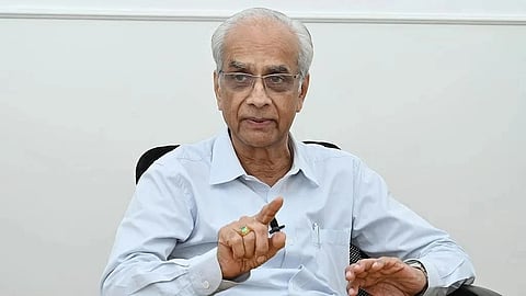  K Jayakumar