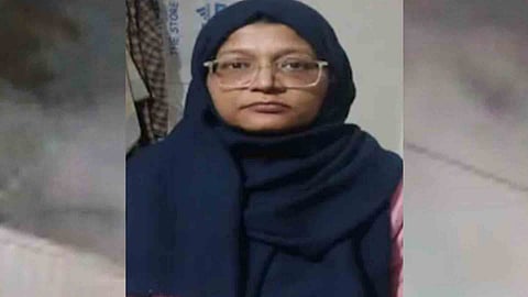  Dr Shaheena Shahid