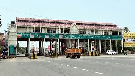  Kumbalam toll plaza