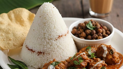 Puttu and Curry