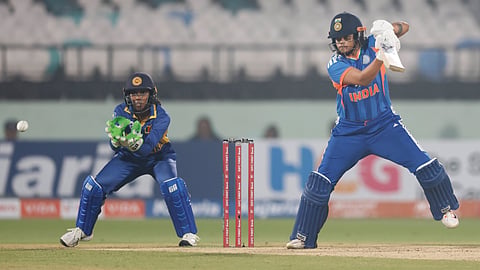 Shafali Verma batting