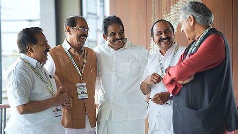 Congress has joined hands with the Sivagiri Mutt