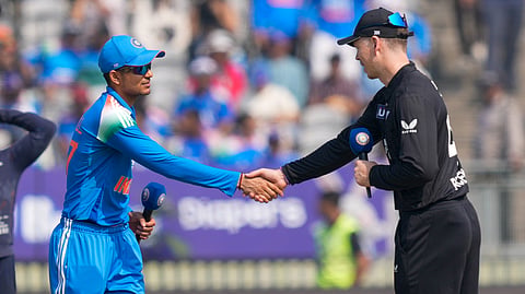  India's captain Shubman Gill, left, and New Zealand's captain Michael Bracewell during the toss 