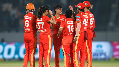 wicket celeration Gujarat Giants 