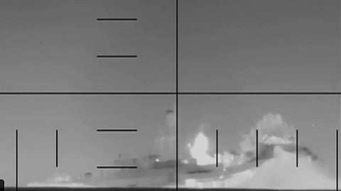 US submarine hits Iran ship near Lanka