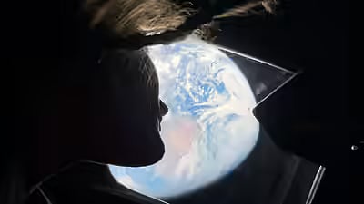Artemis II astronauts expected to reach far side of moon on Monday