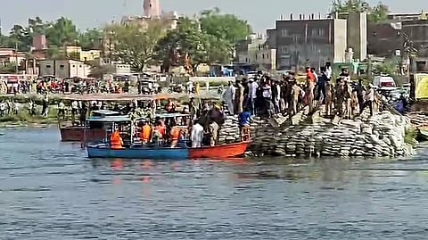 Boat Capsizes