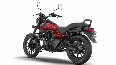 Bajaj Avengers Street 220