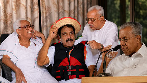 Karunakaran_Nayanar_Pinarayi_KC