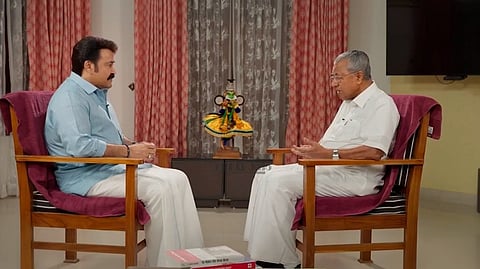pinarayi vijayan, mohanlal