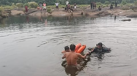 Chennai native drowns to death in Chalakudy river at Konnakuzhy Virippara