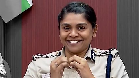  police officers laugh and crack jokes in front of media persons