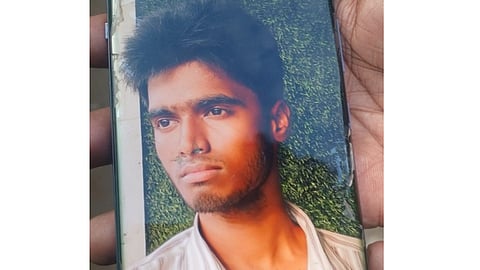 Youth falls into a gorge in Kolukkumalai