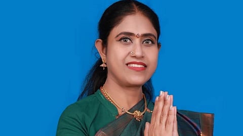 S Vijayadharani