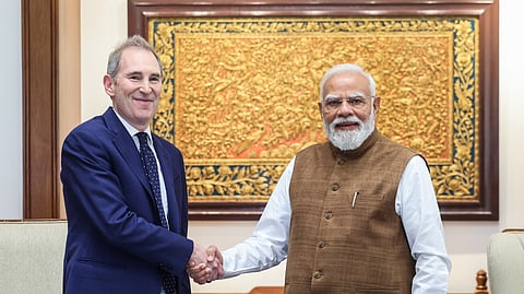 Narendra Modi meets CEO of Amazon 