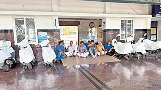 Kasaragod parcel office