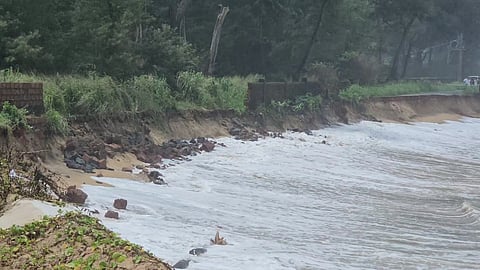 sea erosion 