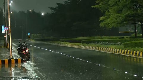 heavy rain in kerala; red alert in 8 districts 