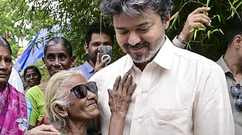  CM Vijay steps out of convoy, gifts elderly woman his Dior glasses in Tamil Nadu 