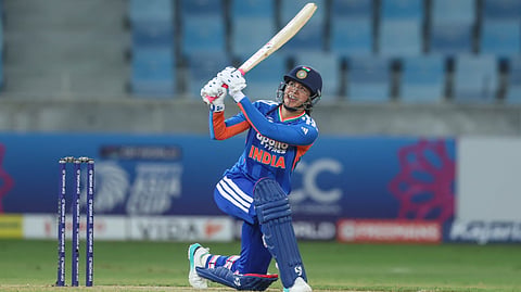 Smriti Mandhana batting