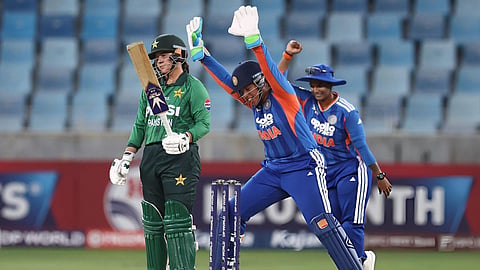 India thrash Pakistan
