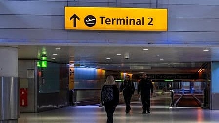 More Than 1,000 Flights Cancelled Due To UK Air Traffic Control Glitch