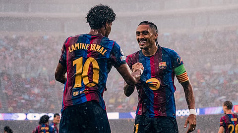 Barcelona Rout Feyenoord