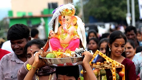  Ganesh idol