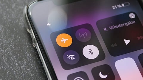 Airplane mode in Mobile