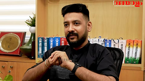 Vinayak Sasikumar 
