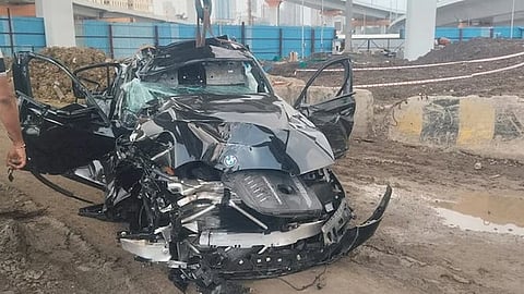  Mumbai Coastal Road BMW Accident