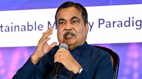  Nitin Gadkari