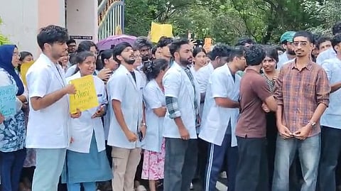 Veterinary University Protest