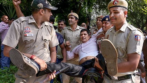 Delhi AAP President Saurabh Bhardwaj being detained by police 