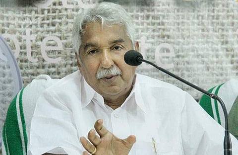 സോളാര്‍: ഉമ്മന്‍ ചാണ്ടിക്കെതിരെ അന്വേഷണം; തിരുവഞ്ചൂരിനെതിരെ ക്രിമിനല്‍ കേസെടുക്കും