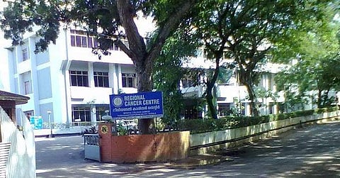 ആര്‍സിസിയില്‍ നിന്നും രക്തം സ്വീകരിച്ച പെണ്‍കുട്ടിക്ക് എച്ച്‌ഐവി ബാധയില്ല