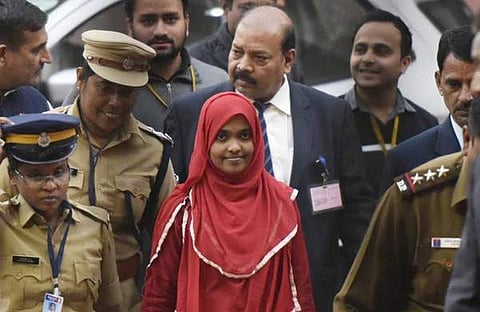 ഷെഫിന്‍ ജഹാന്‍ സൈറ്റില്‍ പേരു രജിസ്റ്റര്‍ ചെയ്തത് വിവാഹത്തിനു ശേഷം; ഹാദിയ പറഞ്ഞതിനു വിരുദ്ധമായി ഡ്രൈവറുടെ മൊഴി