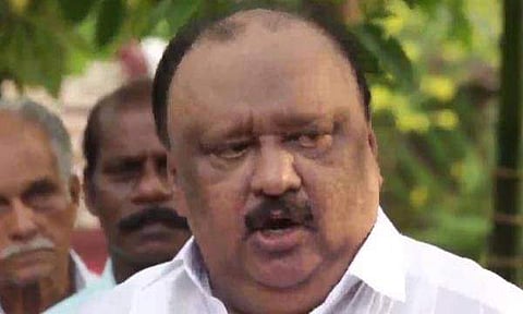 തോമസ് ചാണ്ടിയുടേത് ഗുരുതര നിയമലംഘനം; നെല്‍വയല്‍ തണ്ണീര്‍ത്തട നിയമങ്ങള്‍ അട്ടിമറിച്ചെന്നും കളക്ടറുടെ റിപ്പോര്‍ട്ട്