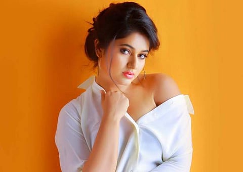 'ഷൂട്ടിംഗ് ഉടനീളം അടിച്ചുപൊളിക്കുവായിരുന്നു' : മമ്മൂട്ടിയോടൊപ്പമുള്ള മൂന്നാമത്തെ ചിത്രത്തിന്റെ വിശേഷങ്ങള്‍ പങ്കുവച്ച് പൂനം ബജ്‌വ 