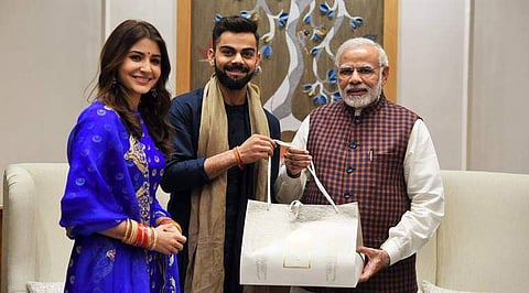 വിരാട് കൊഹ് ലിയും അനുഷ്‌കയും പ്രധാനമന്ത്രിയെ സന്ദര്‍ശിച്ചു(വീഡിയോ)