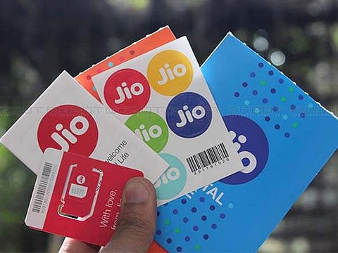 ജിയോയുടെ ഫ്രീ ഫോണ്‍ പദ്ധതിക്കെതിരെ വോഡഫോണ്‍ ടെലികോം മന്ത്രാലയത്തില്‍