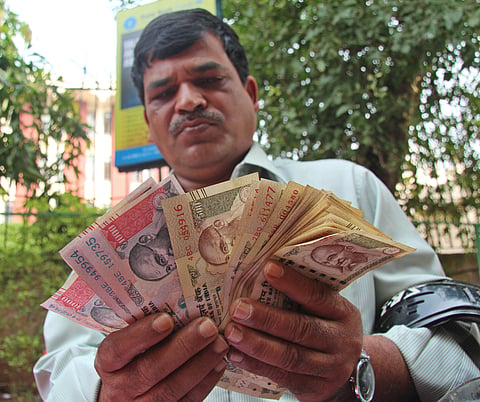 നിരോധിച്ച നോട്ടുകള്‍ കൈവശം വെക്കുന്നത് ശിക്ഷാര്‍ഹം; നിയമം ഉടന്‍ പ്രാബല്യത്തിലാകും