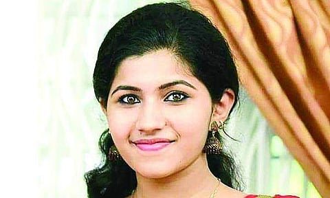 മിഷേലിന്റെ മരണം: ക്രൈംബ്രാഞ്ചിനെ കുഴക്കുന്ന ചോദ്യങ്ങളേറെ, അന്വേഷിക്കുന്നത് പൊലീസ് വിട്ടുകളഞ്ഞ കാര്യങ്ങള്‍