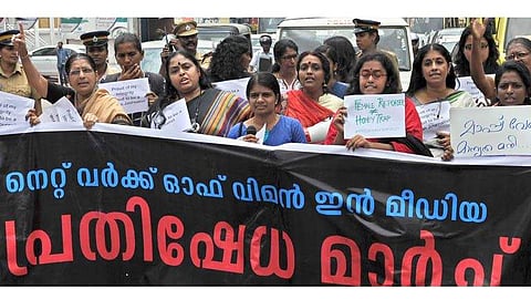 വനിതാ മാധ്യമ പ്രവര്‍ത്തകരുടെ പ്രതിഷേധത്തിന് ഡെല്‍ഹി പത്രപ്രവര്‍ത്തക യൂണിയന്റെ ഐക്യദാര്‍ഢ്യം