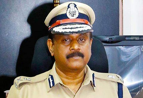 ടി.പി.സെന്‍കുമാറിനെ പ്രോസിക്യൂട്ട് ചെയ്യാന്‍ ആഭ്യന്തര വകുപ്പിന്റെ അനുമതി