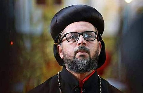 ആള്‍ക്കഹോള്‍ അംശമുള്ള വീഞ്ഞിനുപകരം വെറും മുന്തിരിച്ചാറ് ഉപയോഗിക്കൂ: മദ്യവിരുദ്ധ പോരാട്ടം നടത്തുന്ന സഭകള്‍ക്ക് ഗീവര്‍ഗീസ് കുറിലോസിന്റെ ഉപദേശം