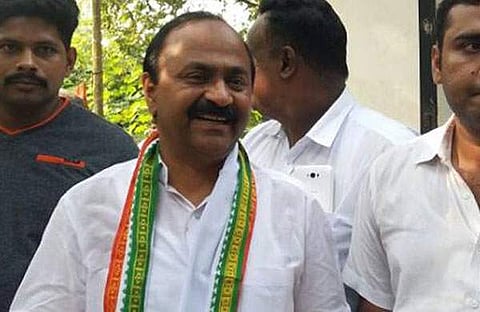 ജംബോ പട്ടിക ജനങ്ങള്‍ക്കിടയില്‍ അപഹാസ്യരാക്കും; ഭാരവാഹികളാകാനില്ലെന്ന് വിഡി സതീശനും ടിഎന്‍ പ്രതാപനും; ചര്‍ച്ച തുടരുന്നു